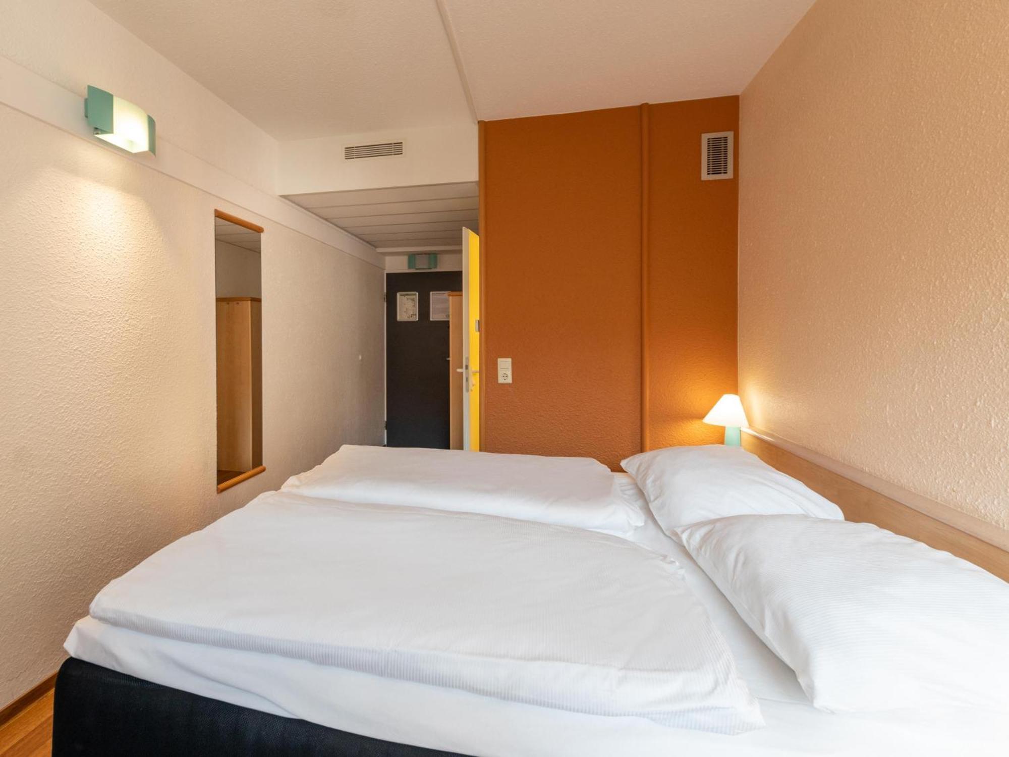 B&B Hotel Duisburg Hbf-Nord Extérieur photo